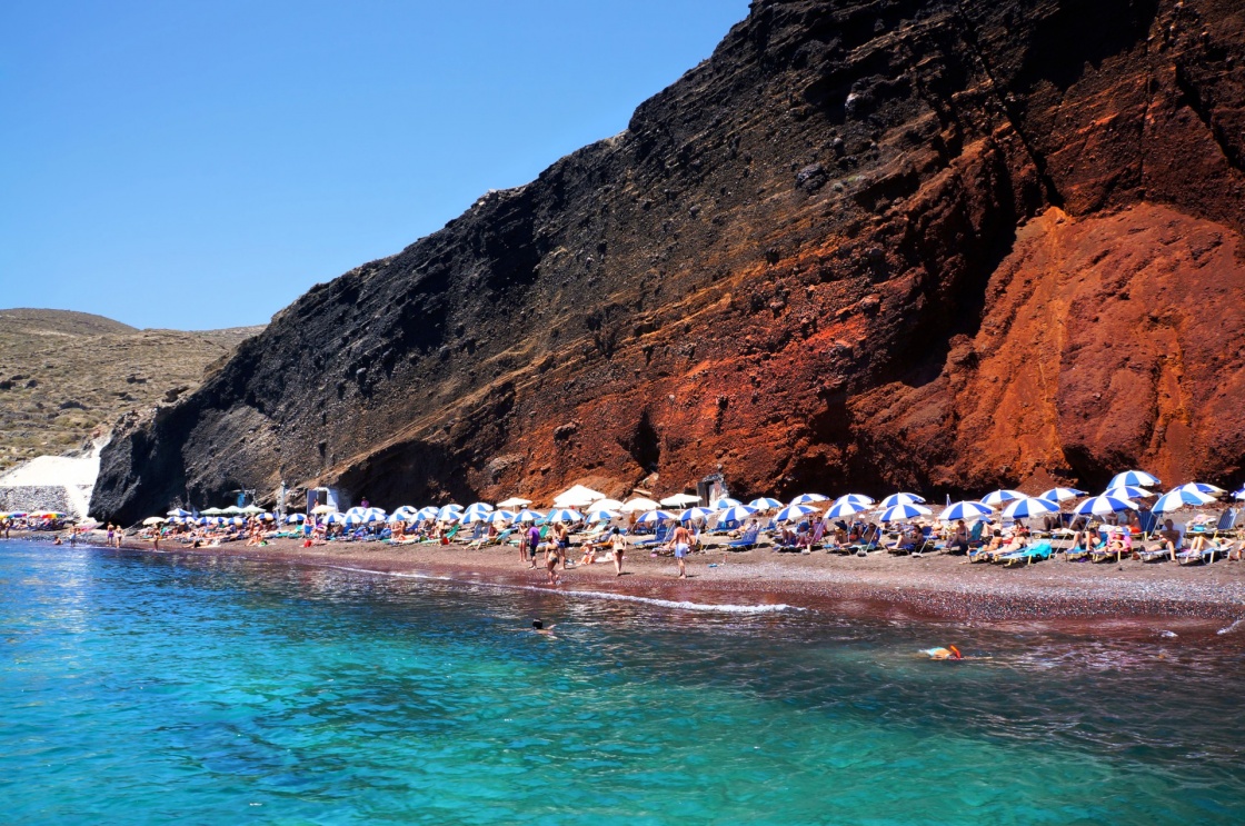 'Seascape and red beach of Santorini island, Greece' - Σαντορίνη